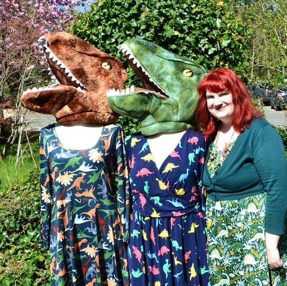 Meet the Posher - Picture 2 of 13